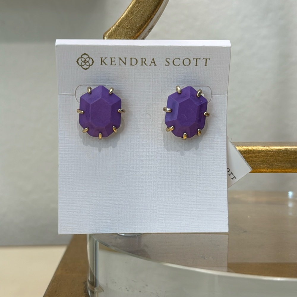 NWT Violet Morgan earrings
